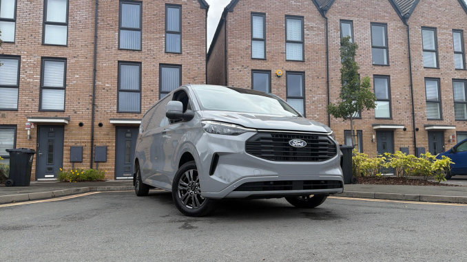 Ford Transit Custom 280 L2 Diesel Fwd 2.0 EcoBlue 136ps H1 Van Limited - Image 32